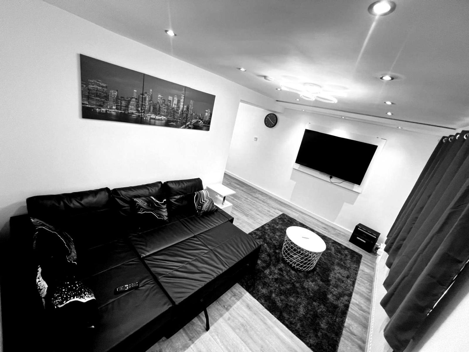 Апартаменты House Hundy Манчестер Экстерьер фото